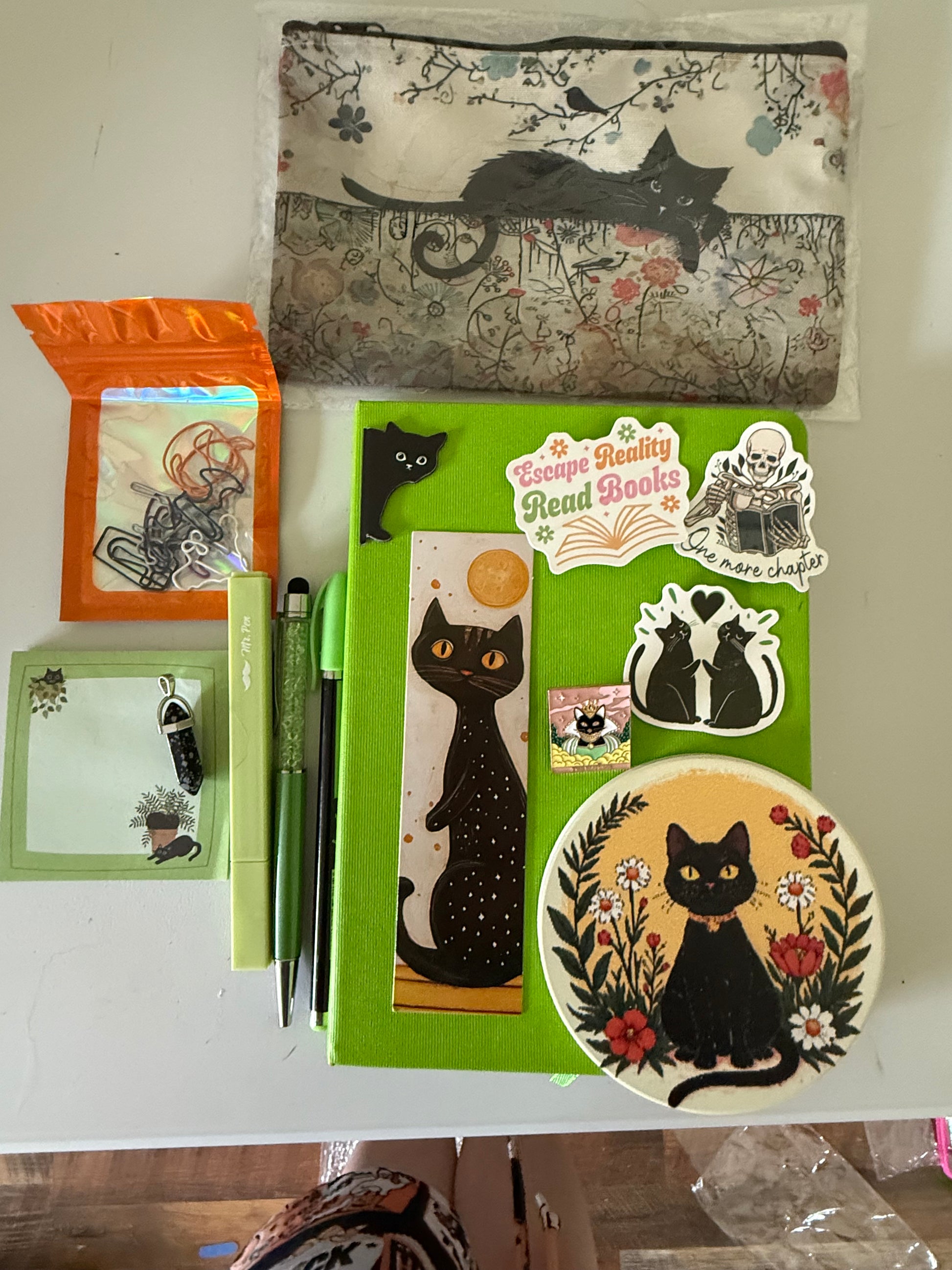 Black Cat Bundle Green